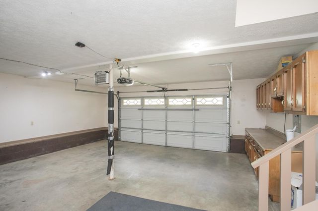 134 Royal Ct, Gallatin, TN 37066