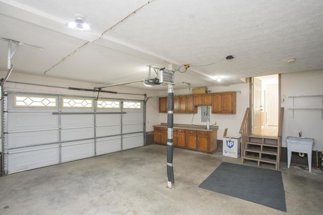 134 Royal Ct, Gallatin, TN 37066