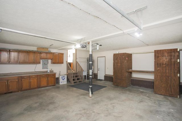 134 Royal Ct, Gallatin, TN 37066
