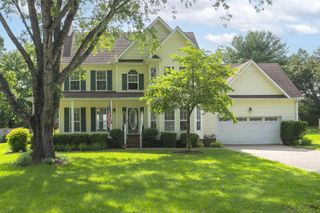 134 Royal Ct, Gallatin, TN 37066