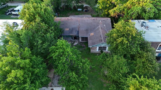 117 Sylvan Street, La Porte, TX 77571