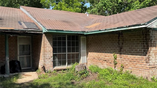 117 Sylvan Street, La Porte, TX 77571