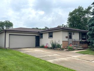 1238 LOCH DRIVE, Green Bay, WI 54304