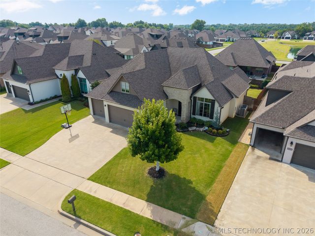 3911 W Tucson Place, Broken Arrow, OK 74011