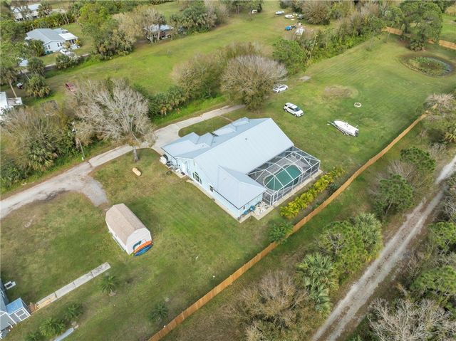 8625 Fleming Grant Road, Micco, FL 32976