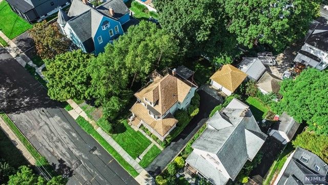 392 Lookout Avenue, Hackensack, NJ 07601