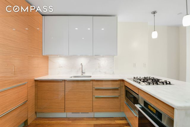 130 W 20th St Apt 4B, New York City, NY 10011