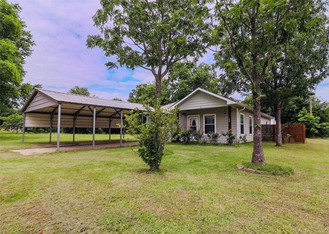 1000 N Spring Street, Grand Saline, TX 75140