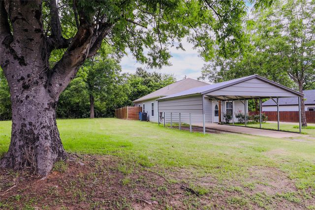 1000 N Spring Street, Grand Saline, TX 75140