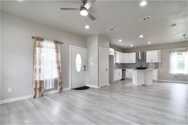 1000 N Spring Street, Grand Saline, TX 75140