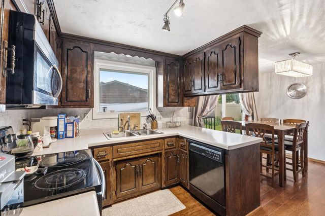 2525 HEATHER ROAD, Green Bay, WI 54311
