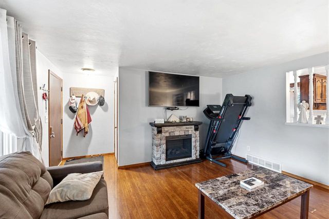 2525 HEATHER ROAD, Green Bay, WI 54311