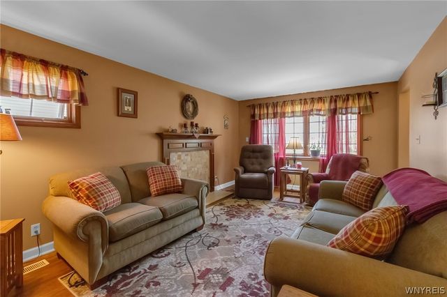426 Ashford Avenue, Tonawanda, NY 14150