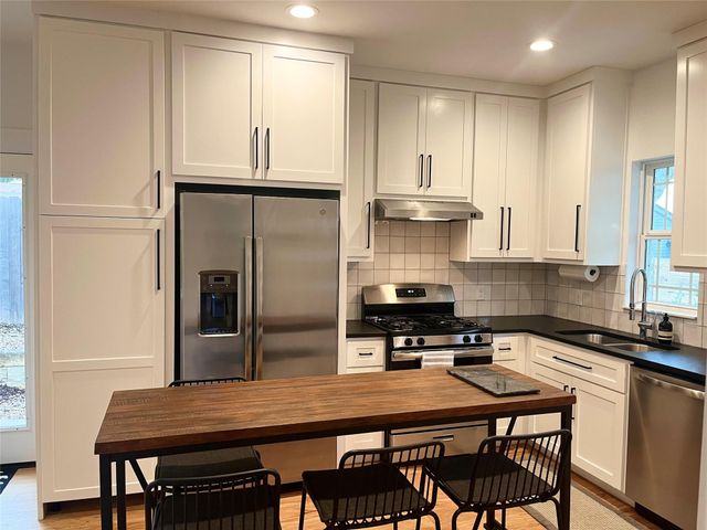 4411 Lareina DR 2, Austin, TX 78745