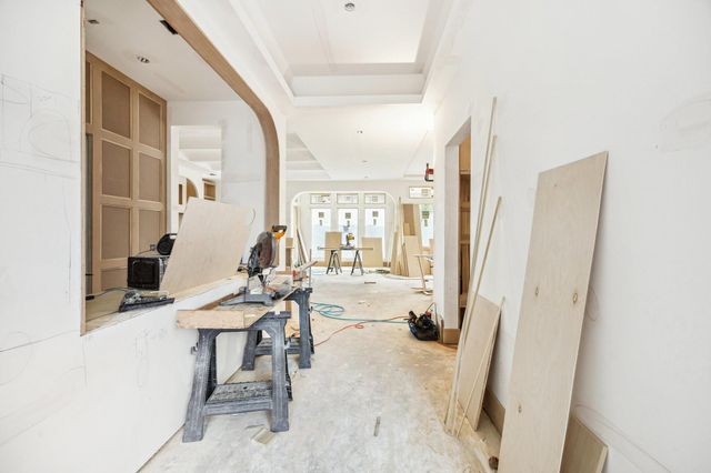 2111 Mcclendon Street, Houston, TX 77030