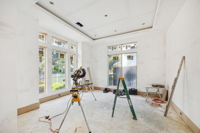 2111 Mcclendon Street, Houston, TX 77030