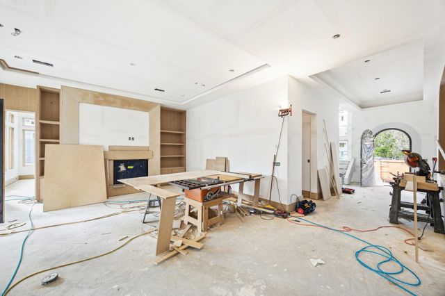 2111 Mcclendon Street, Houston, TX 77030