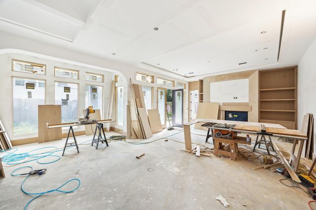 2111 Mcclendon Street, Houston, TX 77030