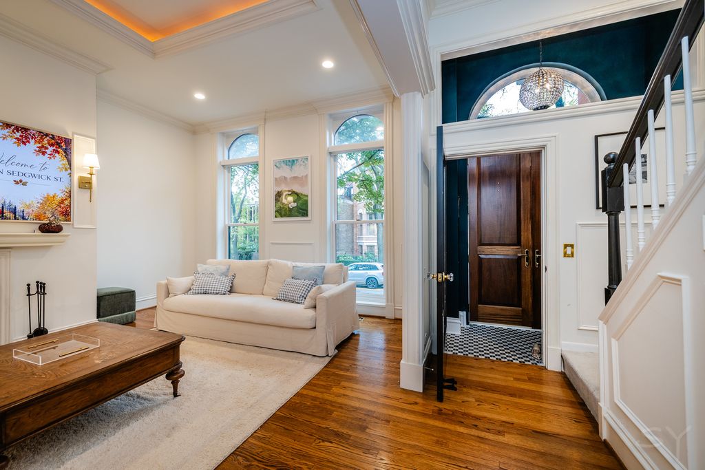 2143 N Sedgwick Street, Chicago, IL 60614 — photo 2