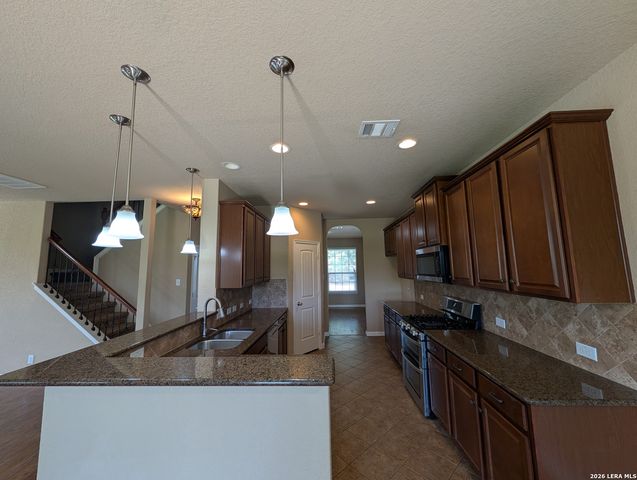 212 OAK CREEK WAY, New Braunfels, TX 78130