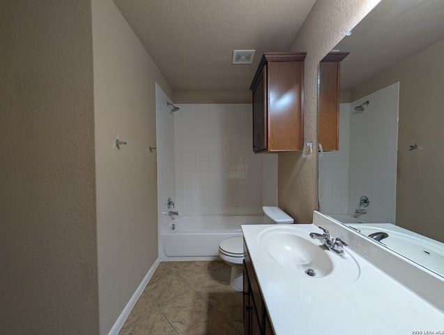 212 OAK CREEK WAY, New Braunfels, TX 78130