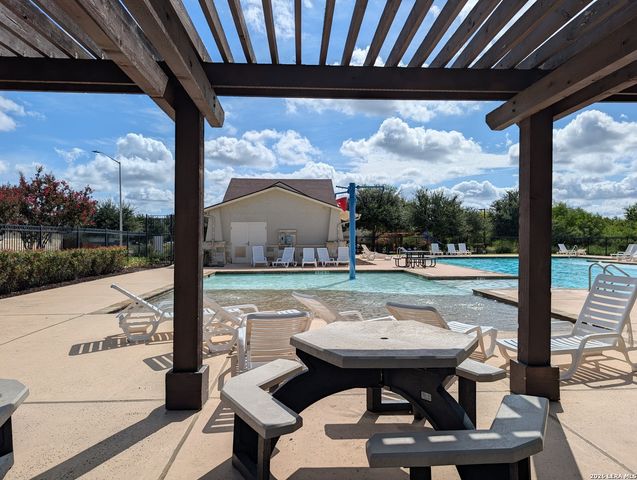 212 OAK CREEK WAY, New Braunfels, TX 78130