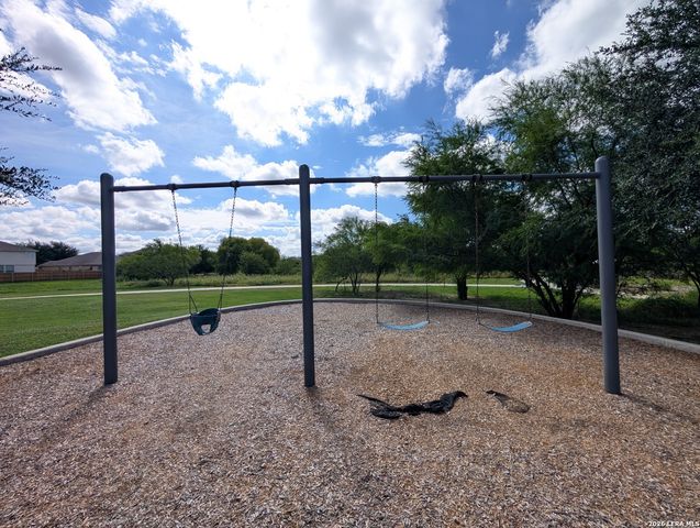 212 OAK CREEK WAY, New Braunfels, TX 78130