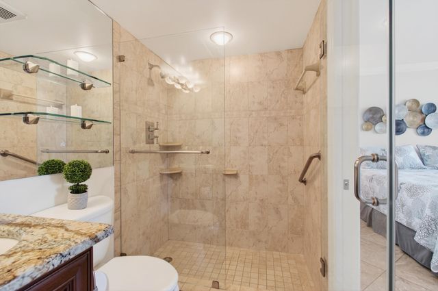 3560 S Ocean Boulevard 602, South Palm Beach, FL 33480