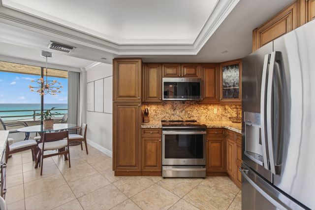 3560 S Ocean Boulevard 602, South Palm Beach, FL 33480