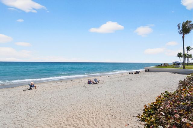 3560 S Ocean Boulevard 602, South Palm Beach, FL 33480