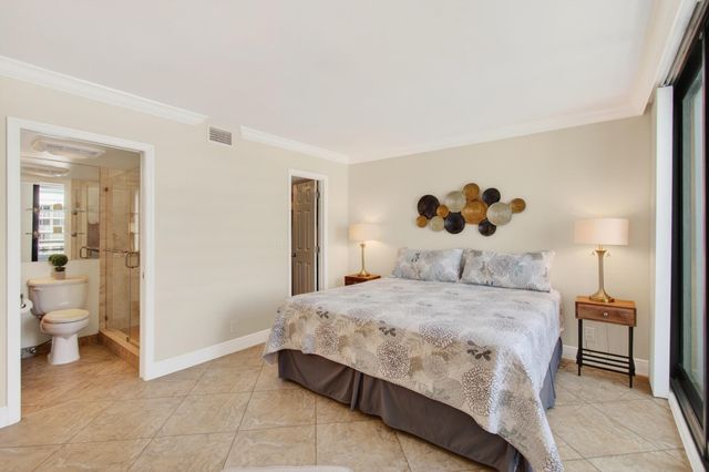 3560 S Ocean Boulevard 602, South Palm Beach, FL 33480