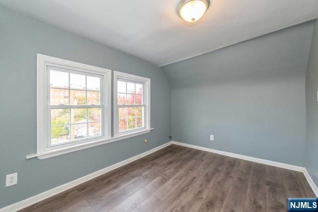 14 Grove Terrace 2, Montclair, NJ 07042