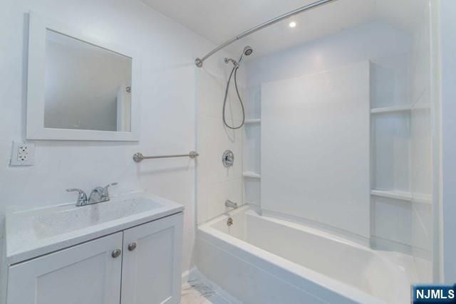 14 Grove Terrace 2, Montclair, NJ 07042
