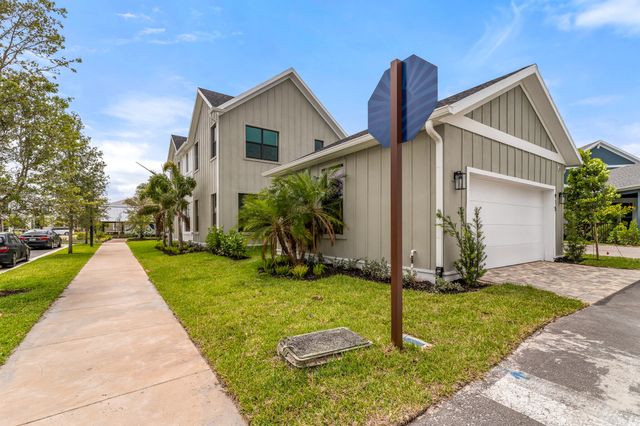 915 SW Cosmos Walk SW, Palm City, FL 34990