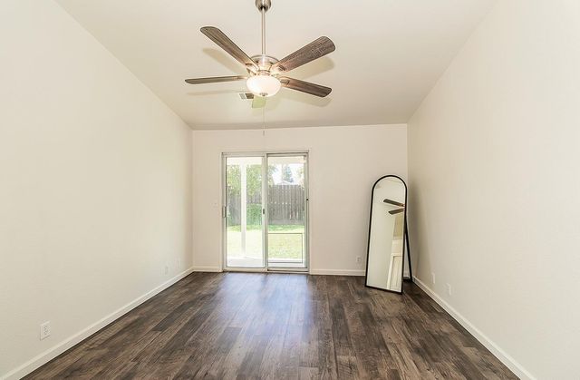 1535 Morgan Drive, Kingsburg, CA 93631