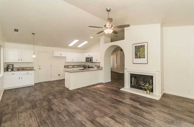 1535 Morgan Drive, Kingsburg, CA 93631