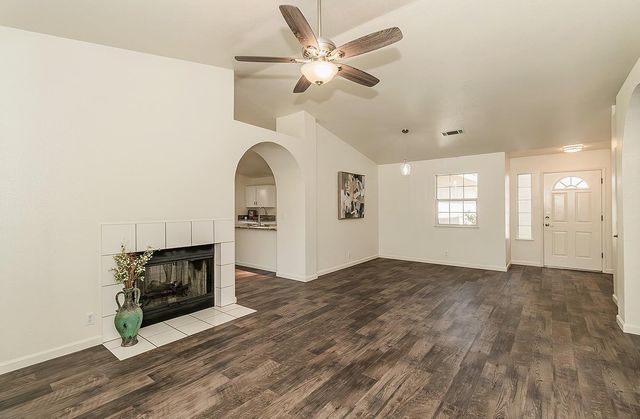 1535 Morgan Drive, Kingsburg, CA 93631