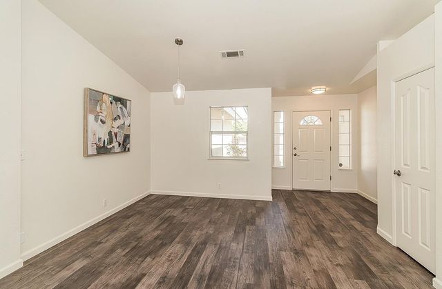 1535 Morgan Drive, Kingsburg, CA 93631