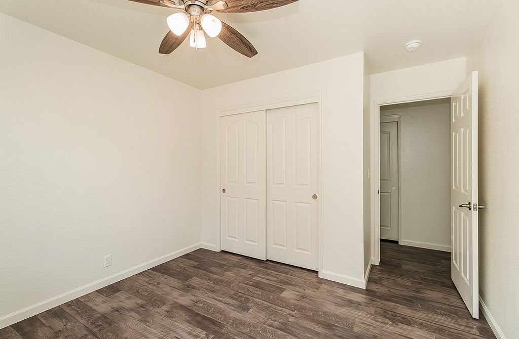 Image 20 of property listing at 1535 Morgan Drive, Kingsburg, CA 93631