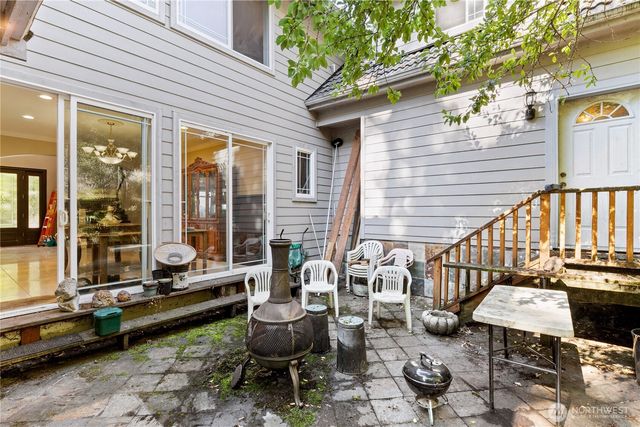 19627 NE 33rd Place, Sammamish, WA 98074
