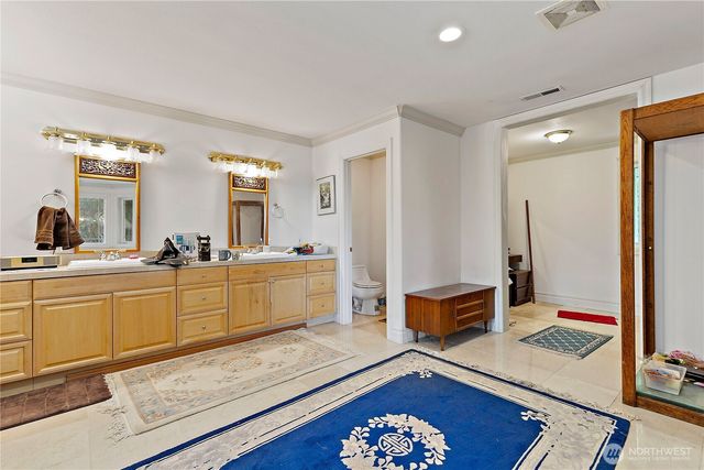 19627 NE 33rd Place, Sammamish, WA 98074