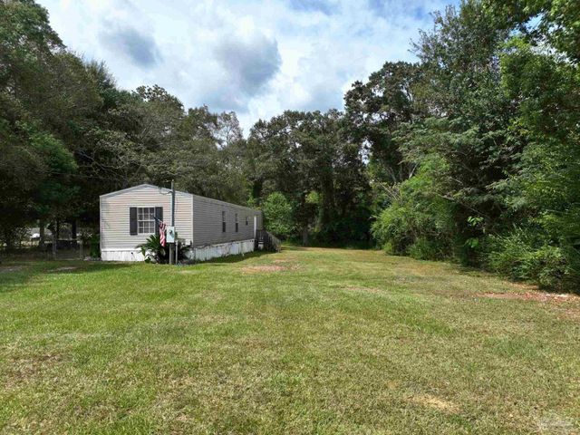 616 Benjulyn Rd, Cantonment, FL 32533