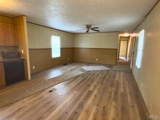 616 Benjulyn Rd, Cantonment, FL 32533