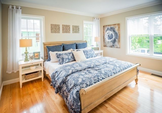 19 Trumpet Vine Lane, Plymouth, MA 02360