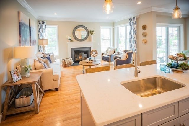 19 Trumpet Vine Lane, Plymouth, MA 02360