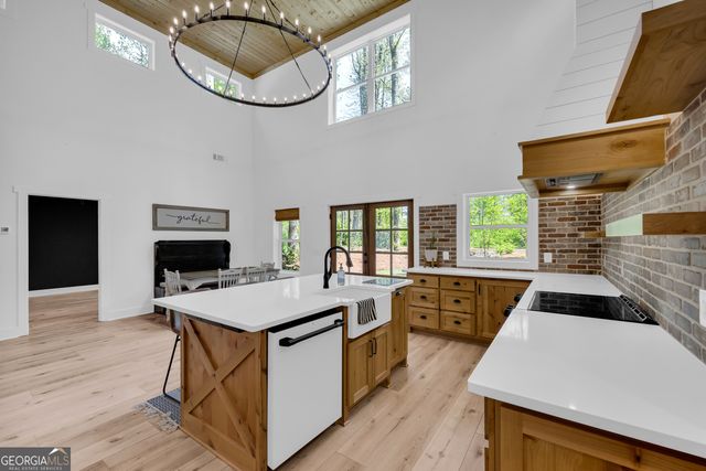 372 Langford Carey Road, Danielsville, GA 30633