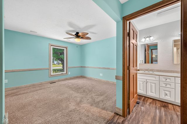 615 W 7th Street, Seymour, IN 47274