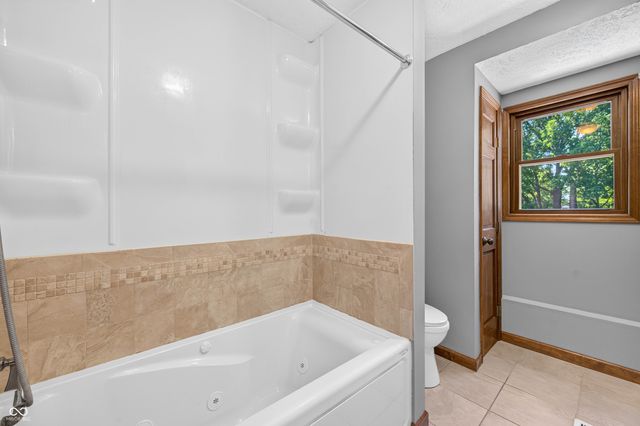 615 W 7th Street, Seymour, IN 47274
