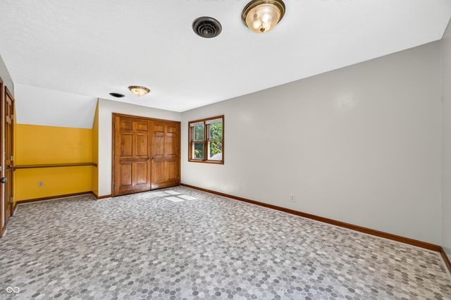 615 W 7th Street, Seymour, IN 47274