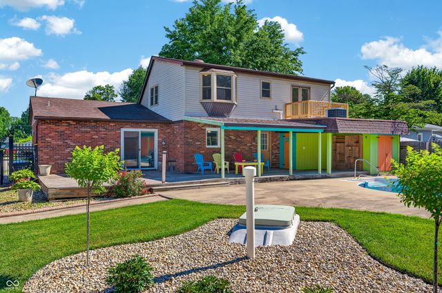 615 W 7th Street, Seymour, IN 47274